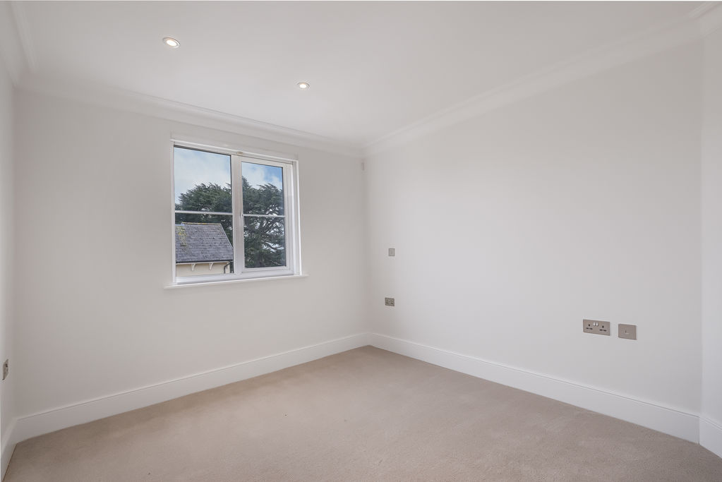 Photo 24- click for photo gallery